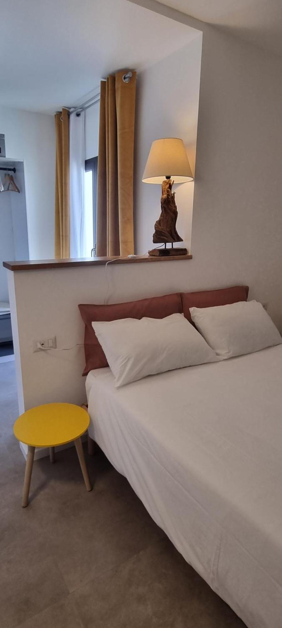 Anthias Rooms Affittacamere Porto San Paolo  Exteriör bild