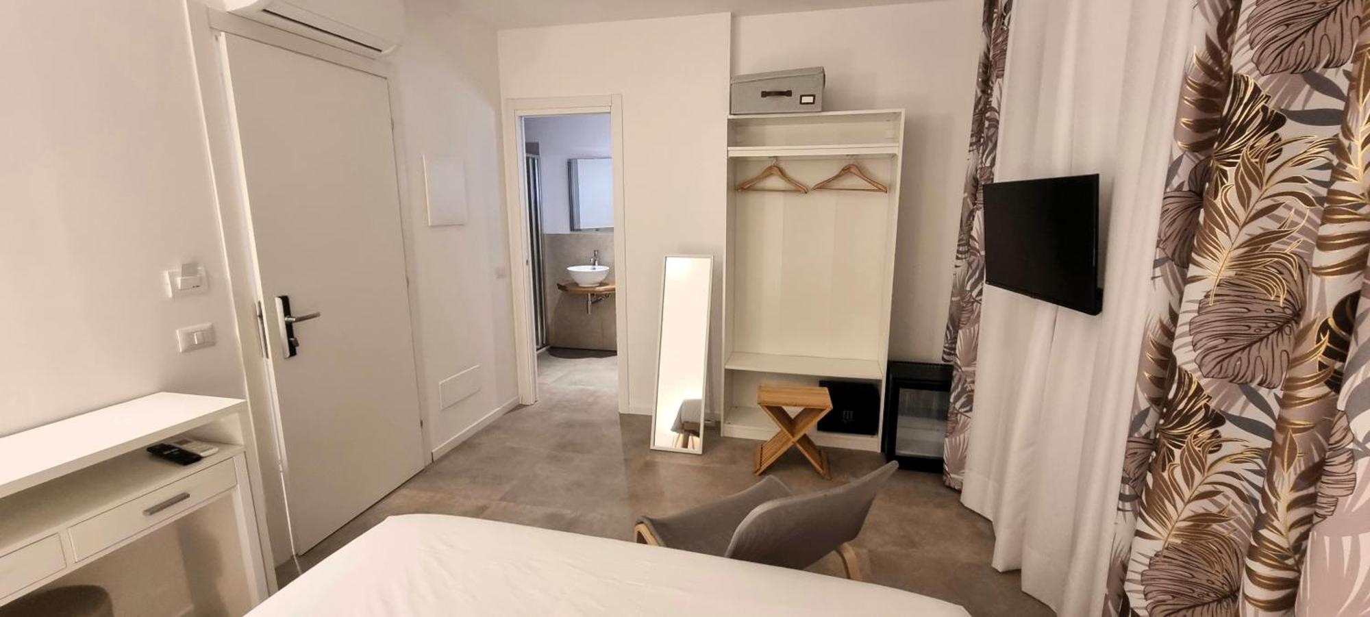 Anthias Rooms Affittacamere Porto San Paolo  Exteriör bild